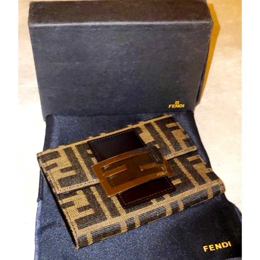 FENDI Signature Trifold Wallet NIB